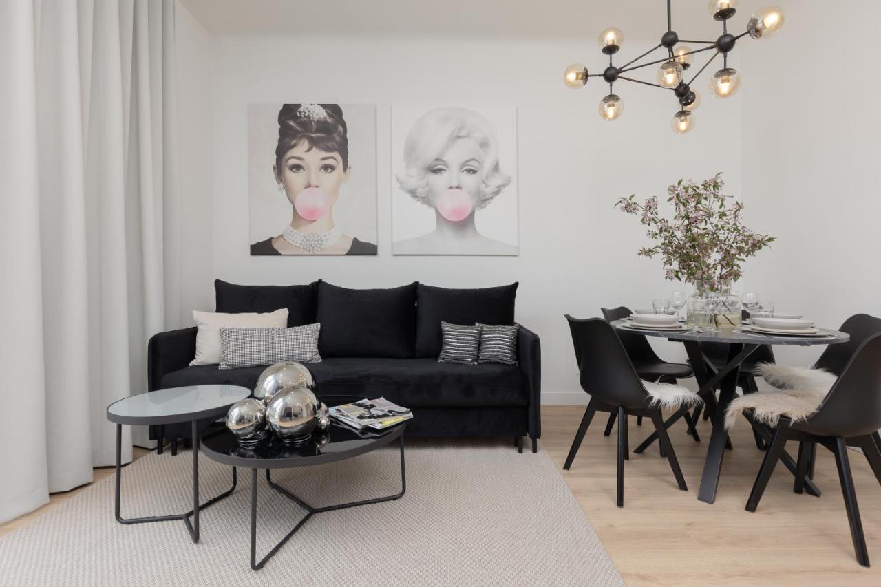 Fashionable City Center Apartment By Noclegi Renters 바르샤바 외부 사진