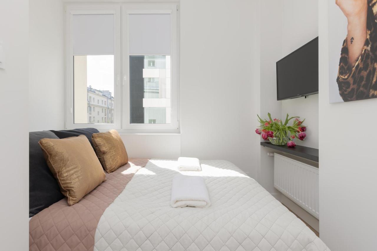 Fashionable City Center Apartment By Noclegi Renters 바르샤바 외부 사진